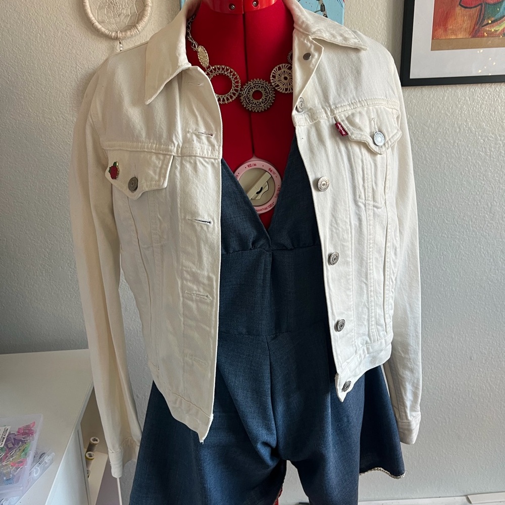 Levi's Women's Off-White Denim Jacket